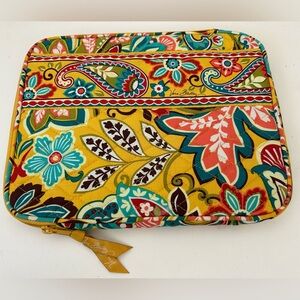 NWOT VERA BRADLEY PROVENÇAL TABLET/E-READER,IPAD PADDED SLEEVE.